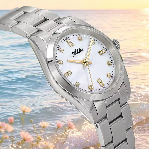 ساعة يد نسائية أنيقة من ADDIES - مراجعة Luxury Watch Japan وسعره