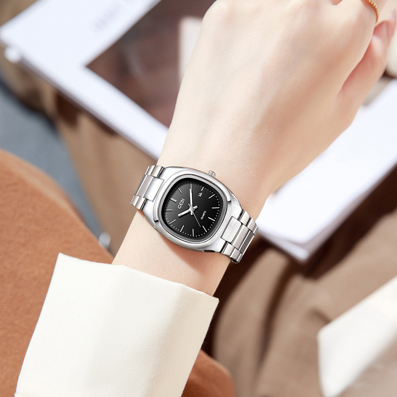 ساعة يد نسائية أنيقة من UTHAI  - مراجعة Luxury Watch For Girls وسعره