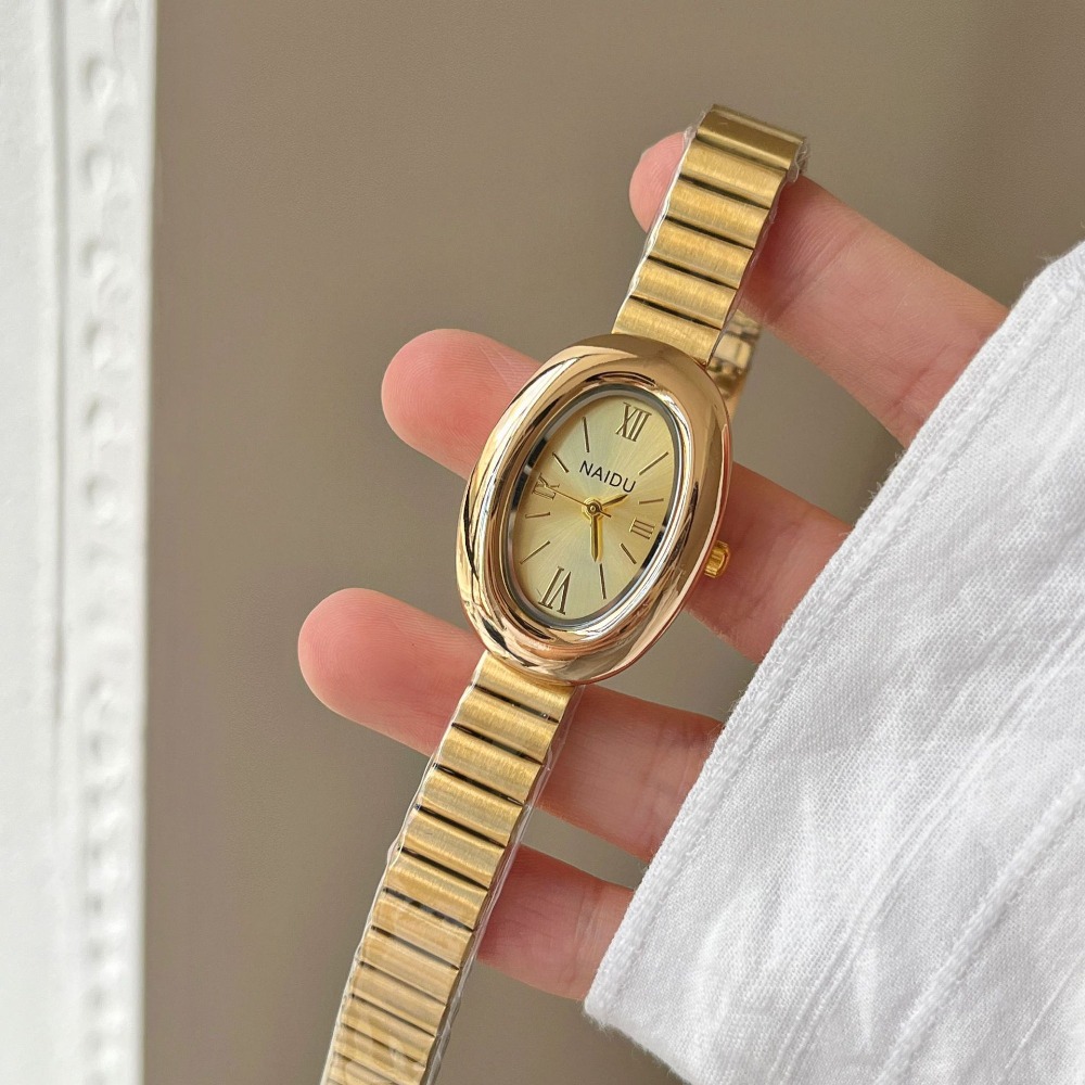العلامة التجارية الفاخرة الذهب - مراجعة Luxury Watch For Girls وسعره