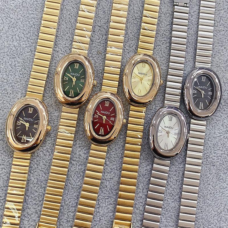 العلامة التجارية الفاخرة الذهب - مراجعة Luxury Watch For Girls وسعره