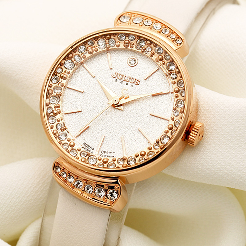 ساعة نسائية مرصعة بأحجار الراي - مراجعة Luxury Watch Japan وسعره